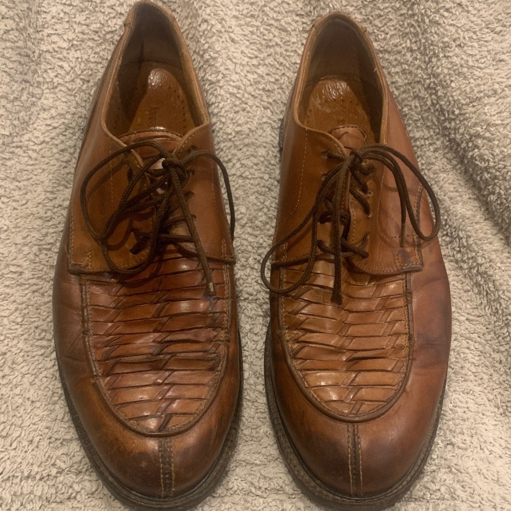 Johnson & Murphy brown Oxford lace up shoes
